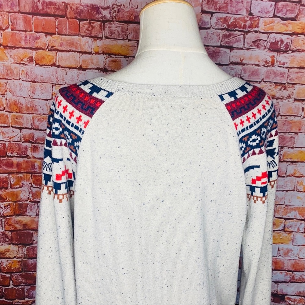 On the Byas Scoop Neck Oatmeal Southwestern Thunderbird Fair Isle Sweater - Picture 7 of 10